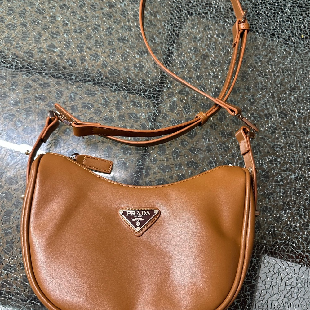 NEW FASHION Tan crossbody Bag